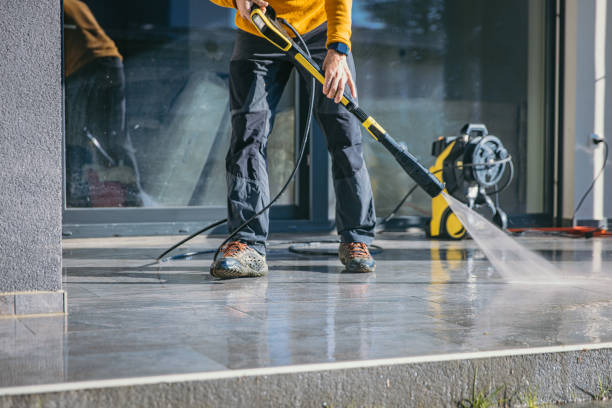 Best Pressure Washing Driveway  in Fenton, MO